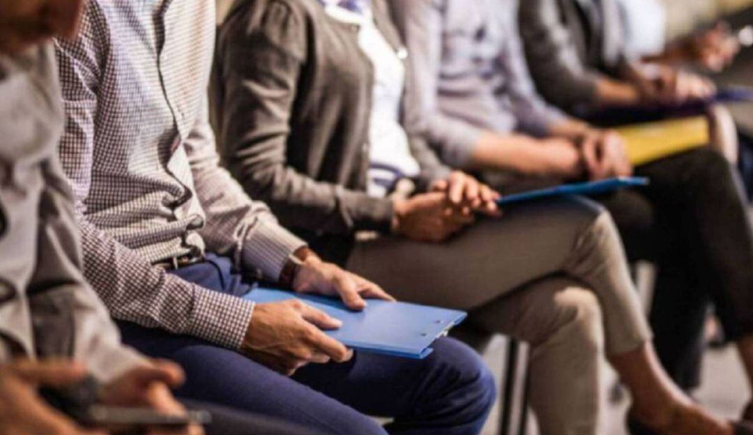 Búsqueda de empleo. Foto: Colprensa