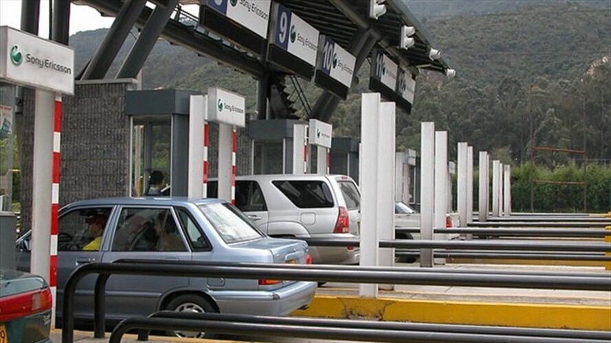 Pie de foto: Amaya advierte que de darse el alza, la afectación sería para por lo menos 15.300 propietarios de vehículos que se movilizan por la vía Tunja – Bogotá.. Foto: Colprensa