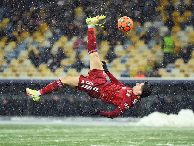 Gol de Robert Lewandowski ante el Dinamo de Kiev en la Champions League 2021-2022