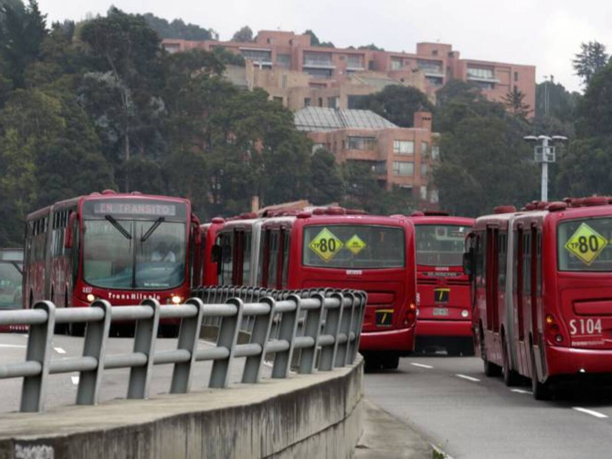 Joven fue asesinado en TransMilenio: familiares aseguran que lo iban a robar