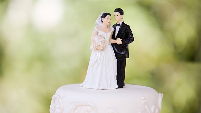 Mujer se presentó vestida de novia a la boda de su ex novio. Foto: Getty Images