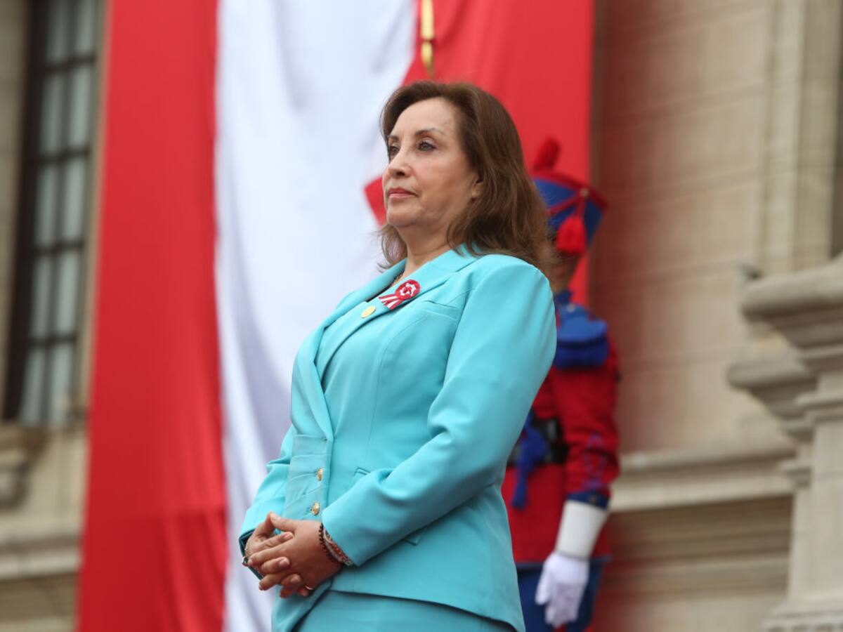 Juez rechazó solicitud de fiscal para impedir que Dina Boluarte salga de Perú