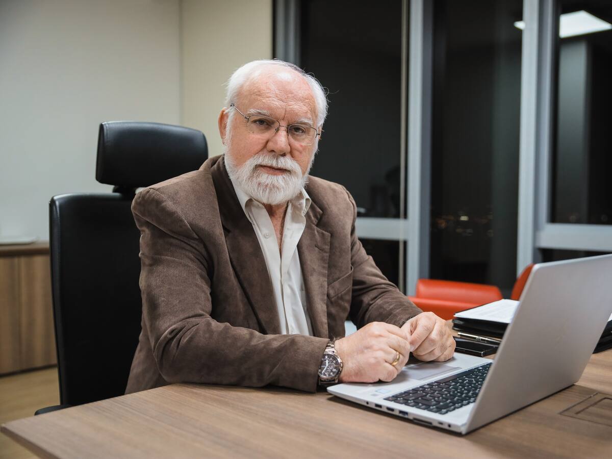 Las EPS que van a desaparecer son las que están quebradas: director ADRES