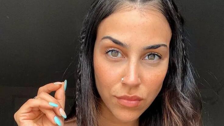 Karito Volpe vocalista del grupo musical Cinco Estaciones