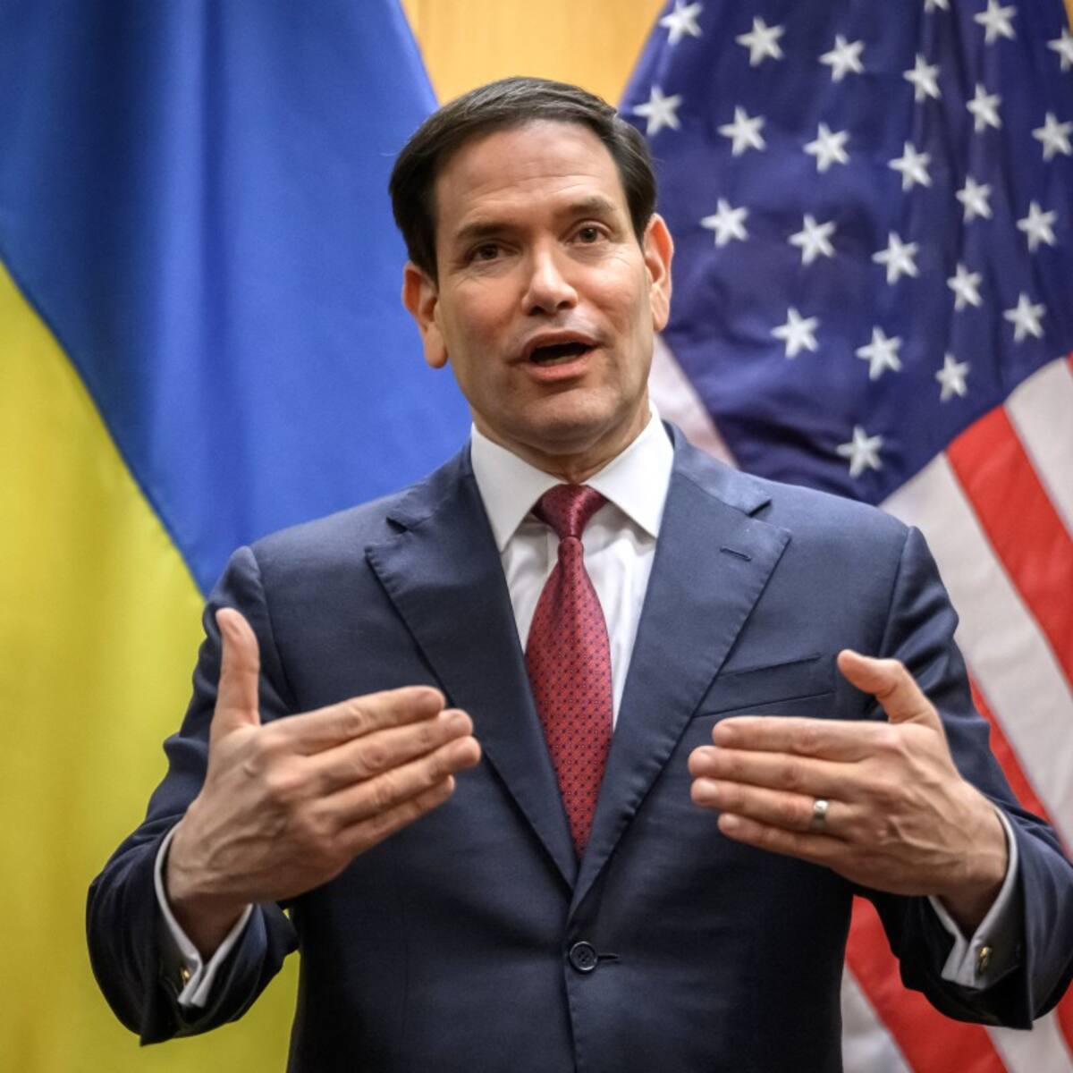 Rubio dijo que EE.UU. seguirá atacando lanchas supuestamente cargadas de droga en el Caribe