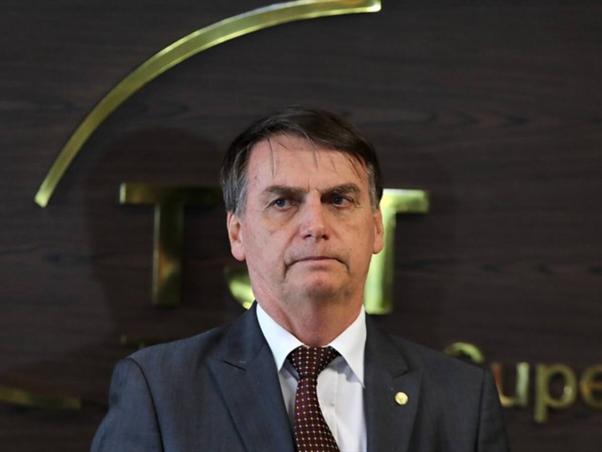 Jair Bolsonaro volvería al quirófano por cuenta de una “hernia muy grande”