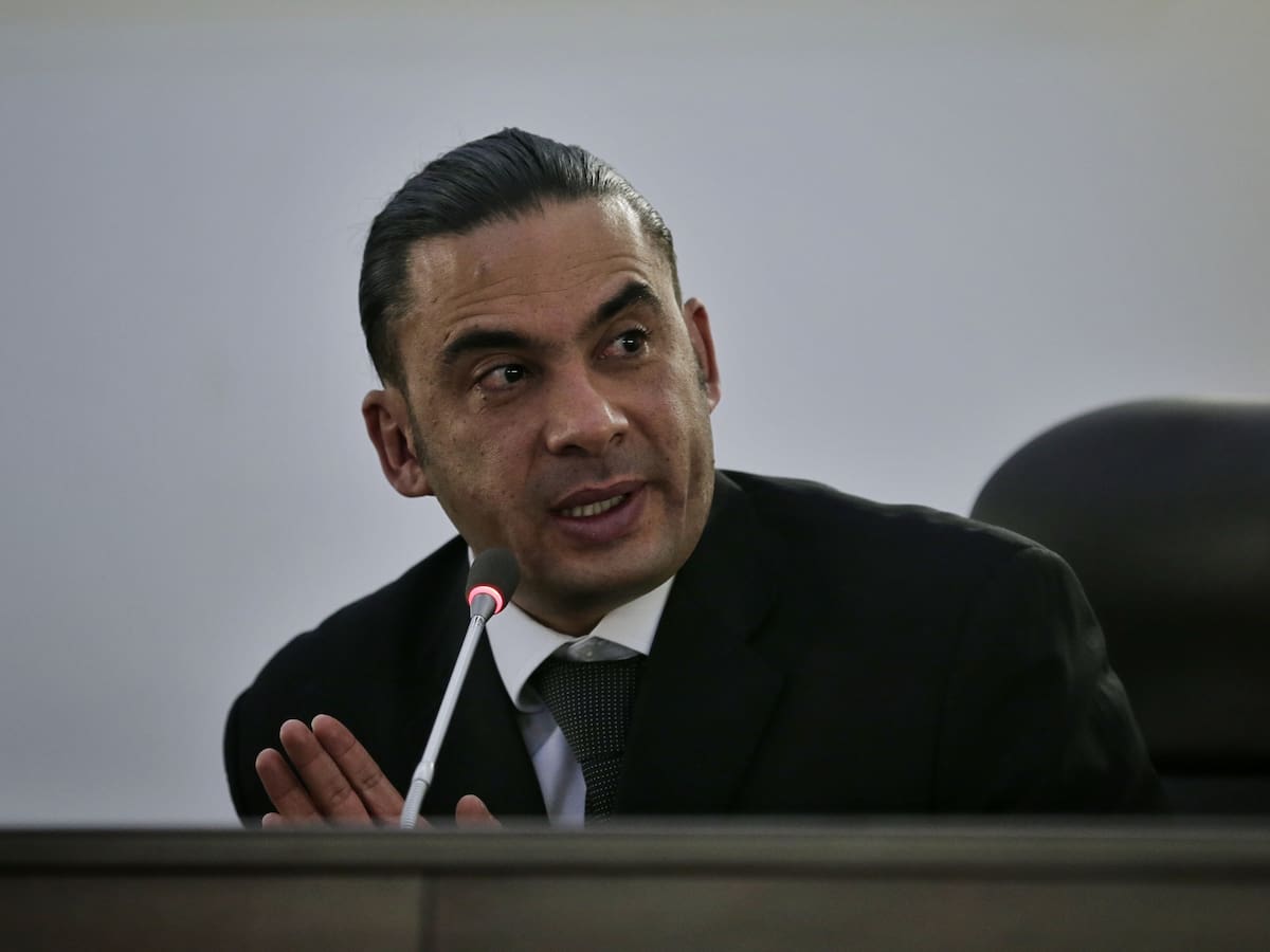 Denuncia de abuso laboral contra Francisco Bernate, presidente del Colegio de Abogados Penalistas de Colombia