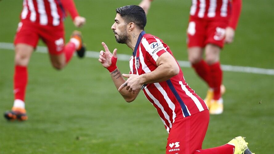 Luis Suárez anotó en la victoria del Atlético de Madrid, líder de LaLiga. Foto: Fran Santiago/Getty Images