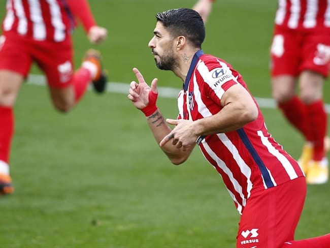 Luis Suárez anotó en la victoria del Atlético de Madrid, líder de LaLiga. Foto: Fran Santiago/Getty Images