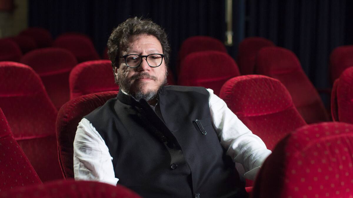 Sigo pensando que los héroes son los periodistas: Santiago Gamboa, escritor