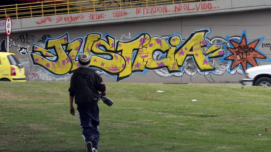 PROTESTA DE GRAFITEROS POR LA MUERTE DE DIEGO FELIPE BECERRA. Créditos: Colprensa