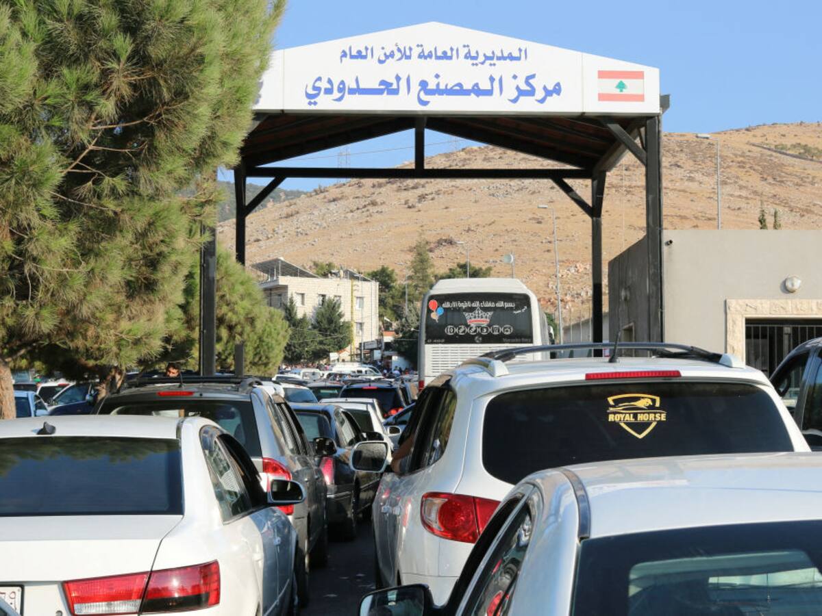 Al menos 6.000 sirios y 3.000 libaneses viajan a Siria tras bombardeos israelíes