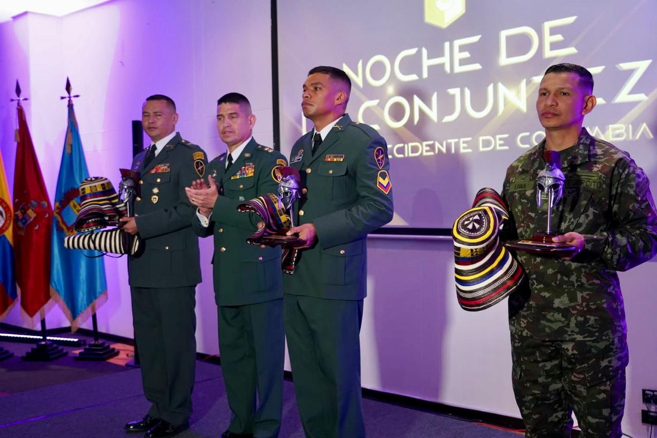 Noche de homenaje a hombres y mujeres de las Fuerzas Militares. Foto: Suministrada.