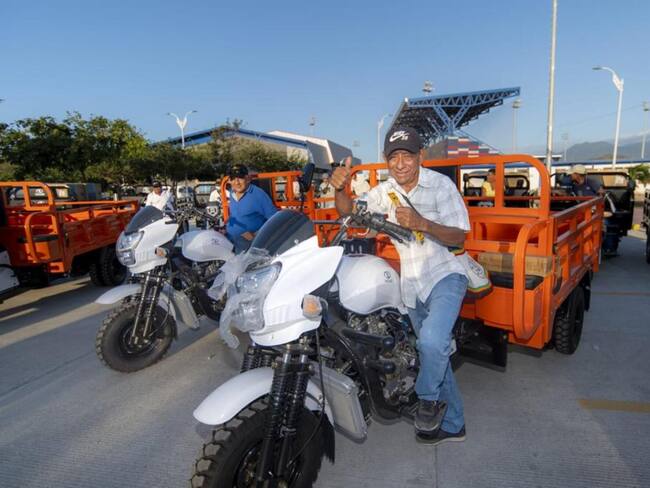 Entrega de elementos de ttabajo/ Gobernación del Magdalena