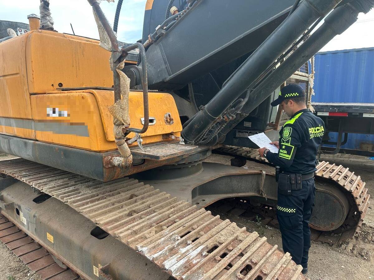 Incautada excavadora en Santa Marta por valor estimado de 500 millones