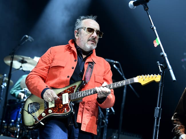 “El rock and roll siempre debe estar vivo”: Elvis Costello, quien lanzó su nuevo disco “The boy named if”