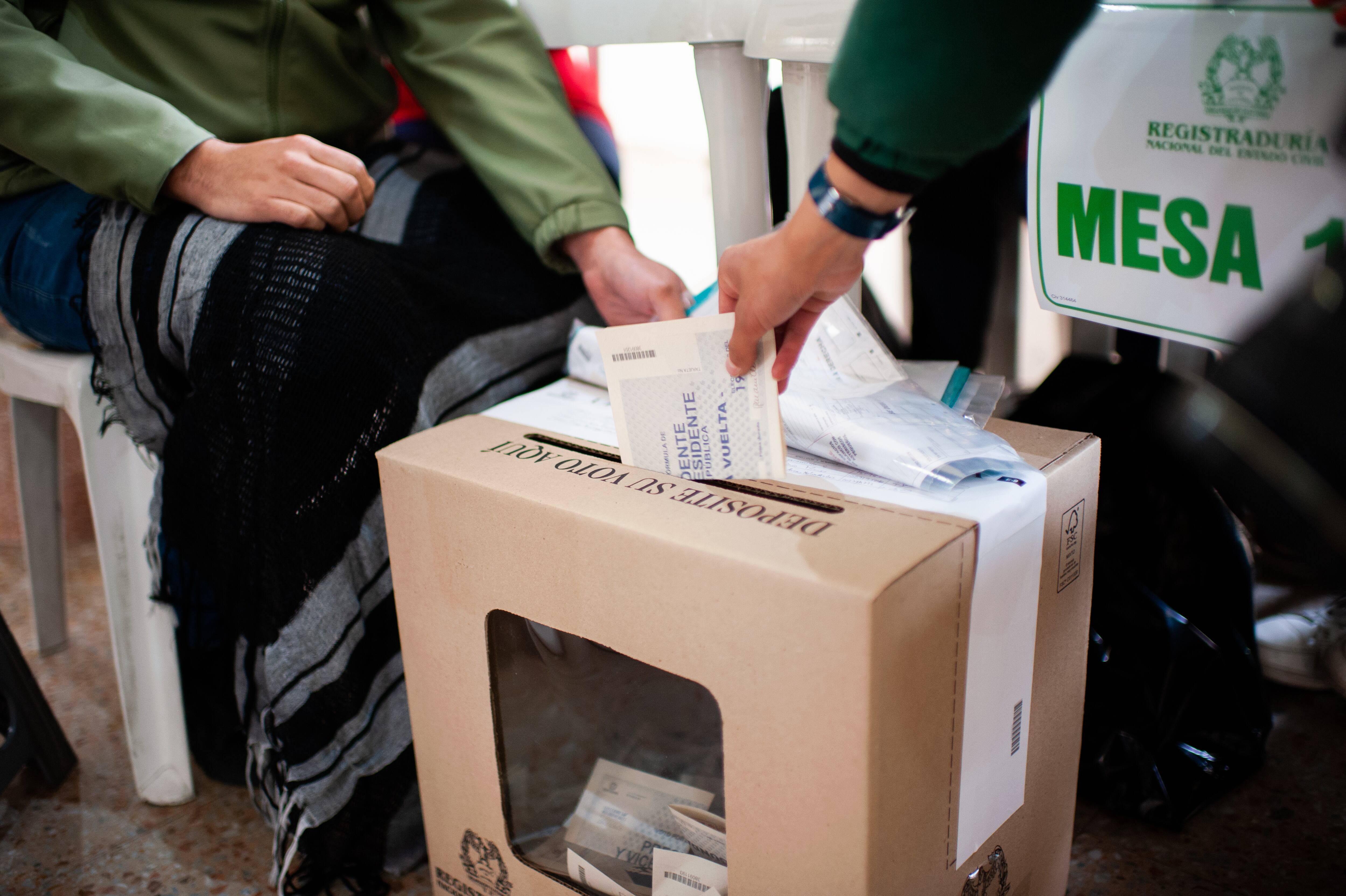 Jurados de votación octubre 2023. Foto: Sebastian Barros/NurPhoto via Getty Images.