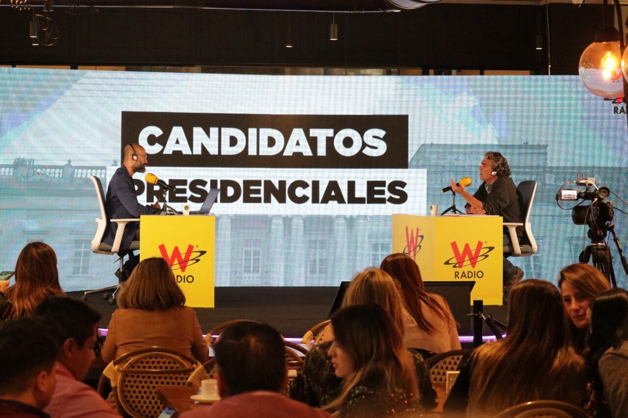 Sergio Fajardo en Sigue La W con Juan Pablo Calvás: hablemos de propuestas. Foto: Redacción W Radio