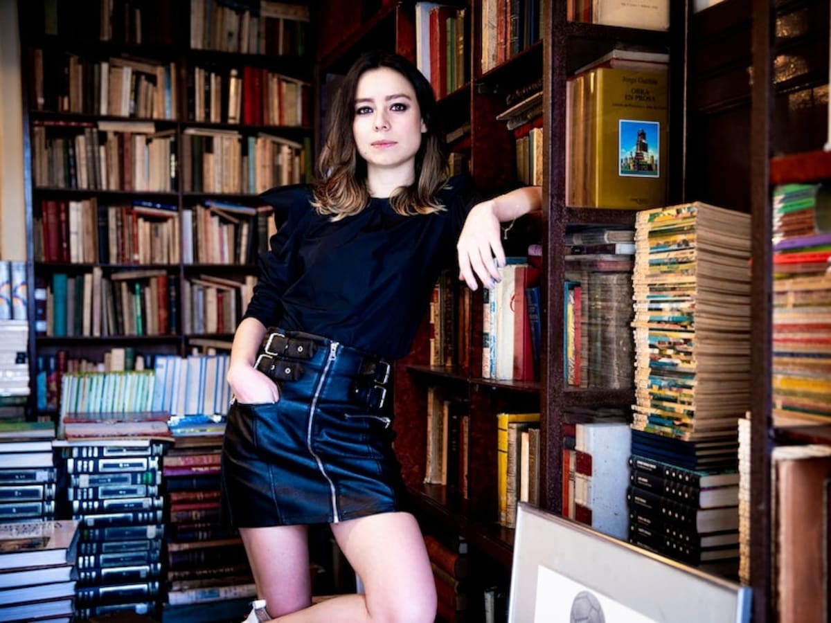 “La labor del artista es reinterpretar los mitos y volverlos contemporáneos”: Vanessa Londoño