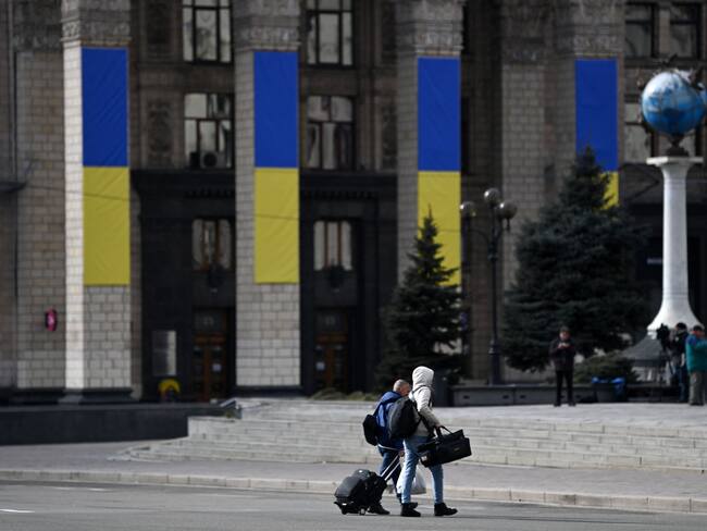 “La desesperación es tanta que pagan lo que sea por un pasaje”: la odisea de un colombiano para huir de Ucrania en medio de la guerra