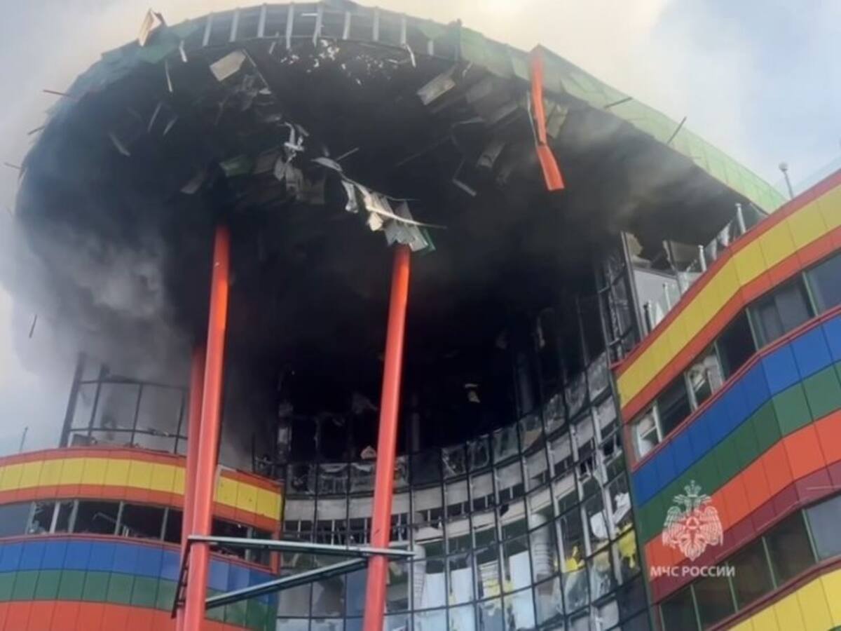 Al menos un muerto y dos heridos en una explosión en un centro comercial ruso