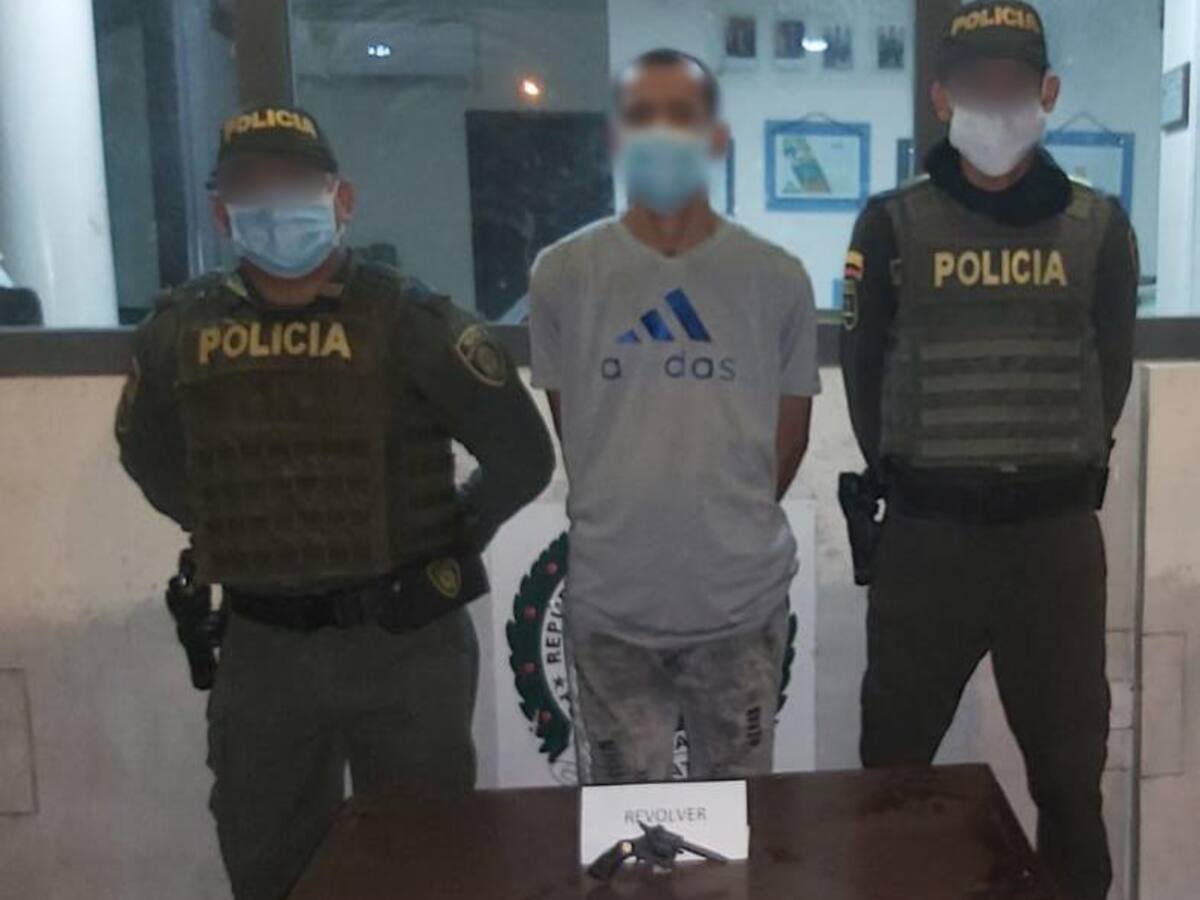 Hallan a presunto delincuente con arma antigua valorada en más de 10 millones de pesos
