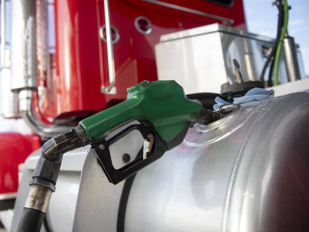 Se reflejará en el costo de vida de los colombianos: Fedetranscarga por aumento del diésel