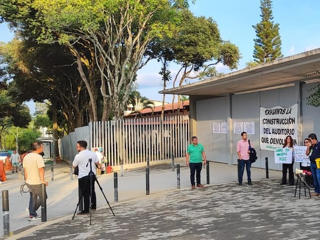 Piden al alcalde de Bucaramanga suspender convenio con findeter para obras en Tecnológico
