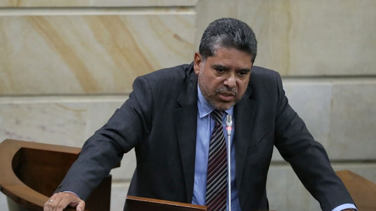 Corte suspende por 2 meses los términos de tutela del excontralor Carlos Hernán Rodríguez