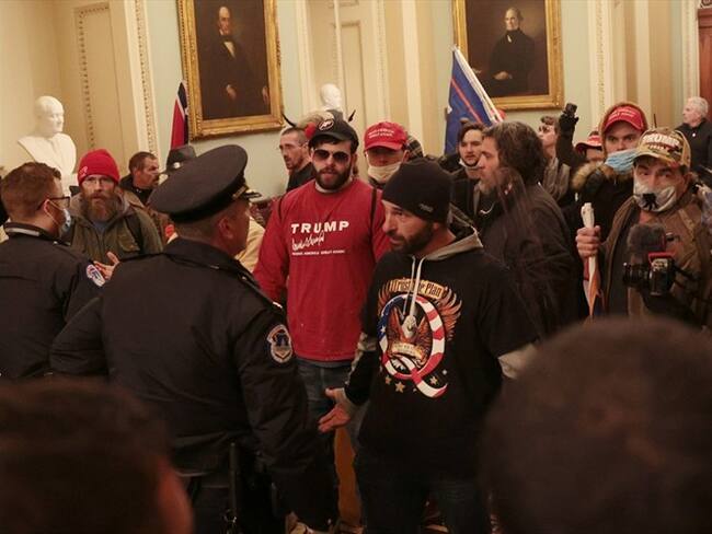 Cámara baja y Senado de EEUU en receso de emergencia ante llegada de manifestantes. Foto: Win McNamee/Getty Images