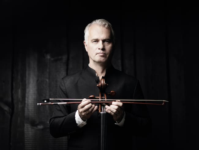 David García, el director de la Orquesta Filarmónica de Bogotá sobre el concierto