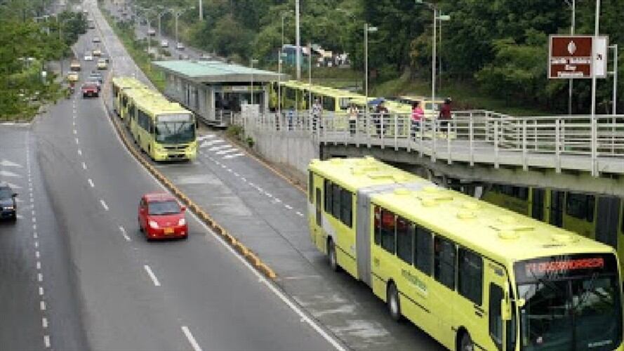 Metrolínea en quiebra . Foto:Suministrada.