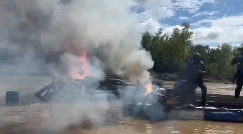 Dragas tipo buzo destruidas. FOTO: Suministrada.