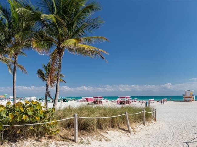 Cierran playas en Miami para prevenir el coronavirus