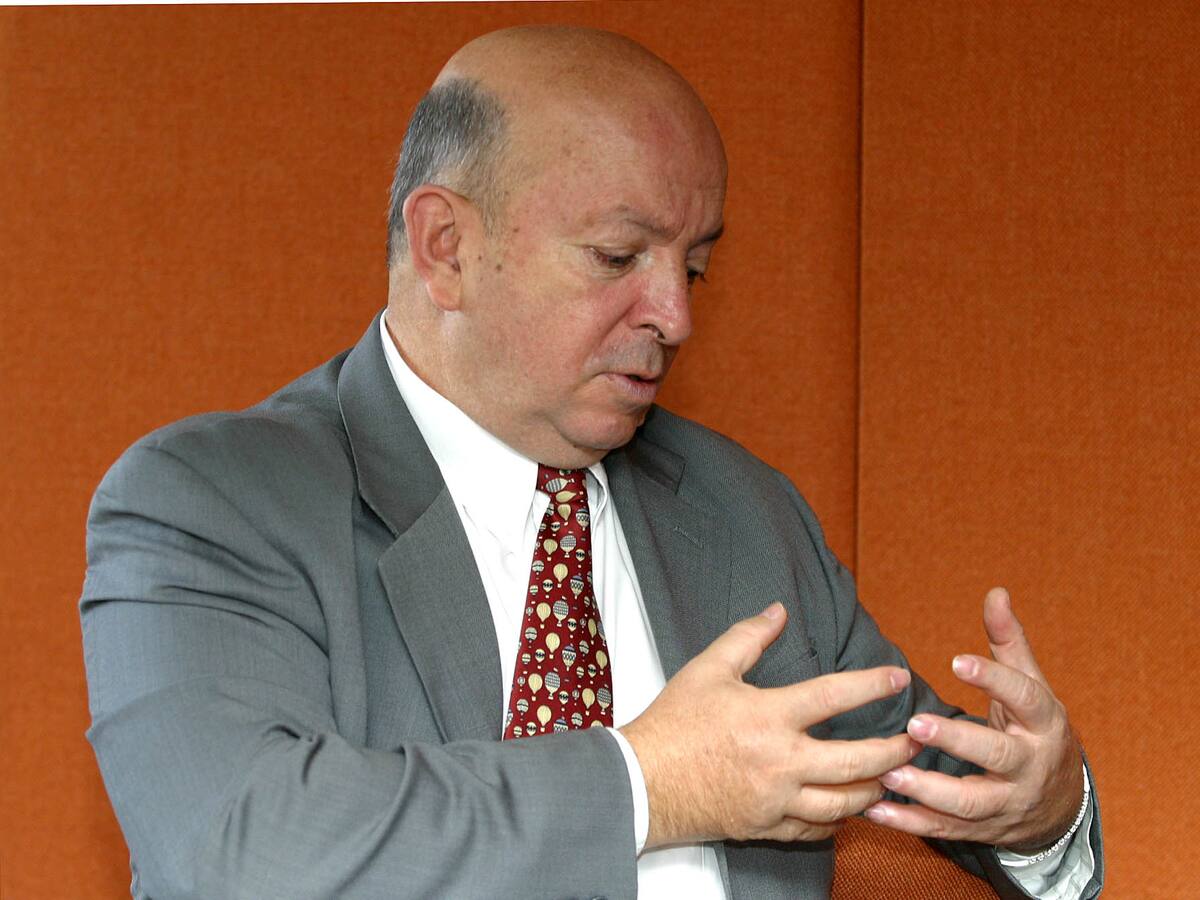 El país exige muestras de paz, no es solo disminuir incursiones armadas: Otty Patiño