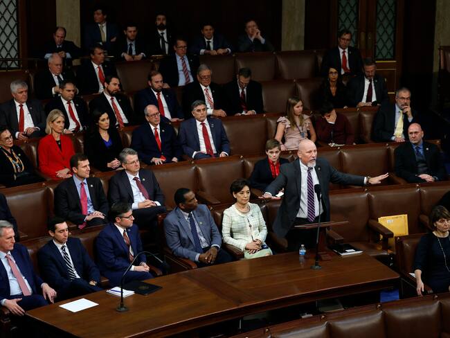 El representante de EE. UU. Chip Roy (R-TX) hace comentarios mientras la Cámara de Representantes realiza su voto para el Presidente de la Cámara. Foto de Anna Moneymaker/Getty Images.