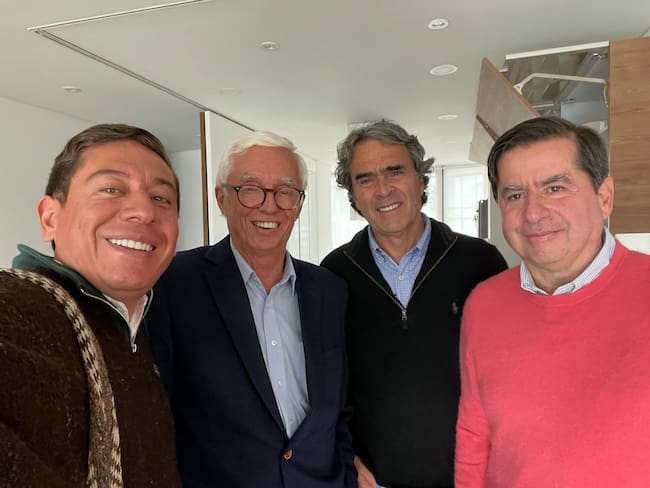 El candidato presidencial Rodolfo Hernández se reunió, en Bogotá, con Sergio Fajardo, Carlos Amaya, Jorge Robledo y Juan Fernando Cristo. / FOTO: Cortesía Carlos Amaya