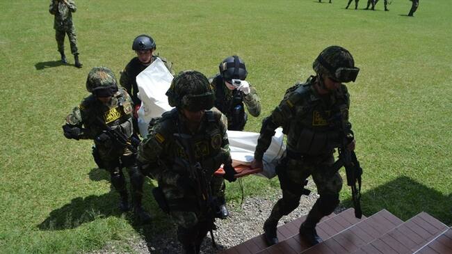 Uno de los capturados fue identificado como Jorge Estiven Bolaños, alias Jorge, sicario y mano derecha de alias Iguano. Foto: Ejército de Colombia