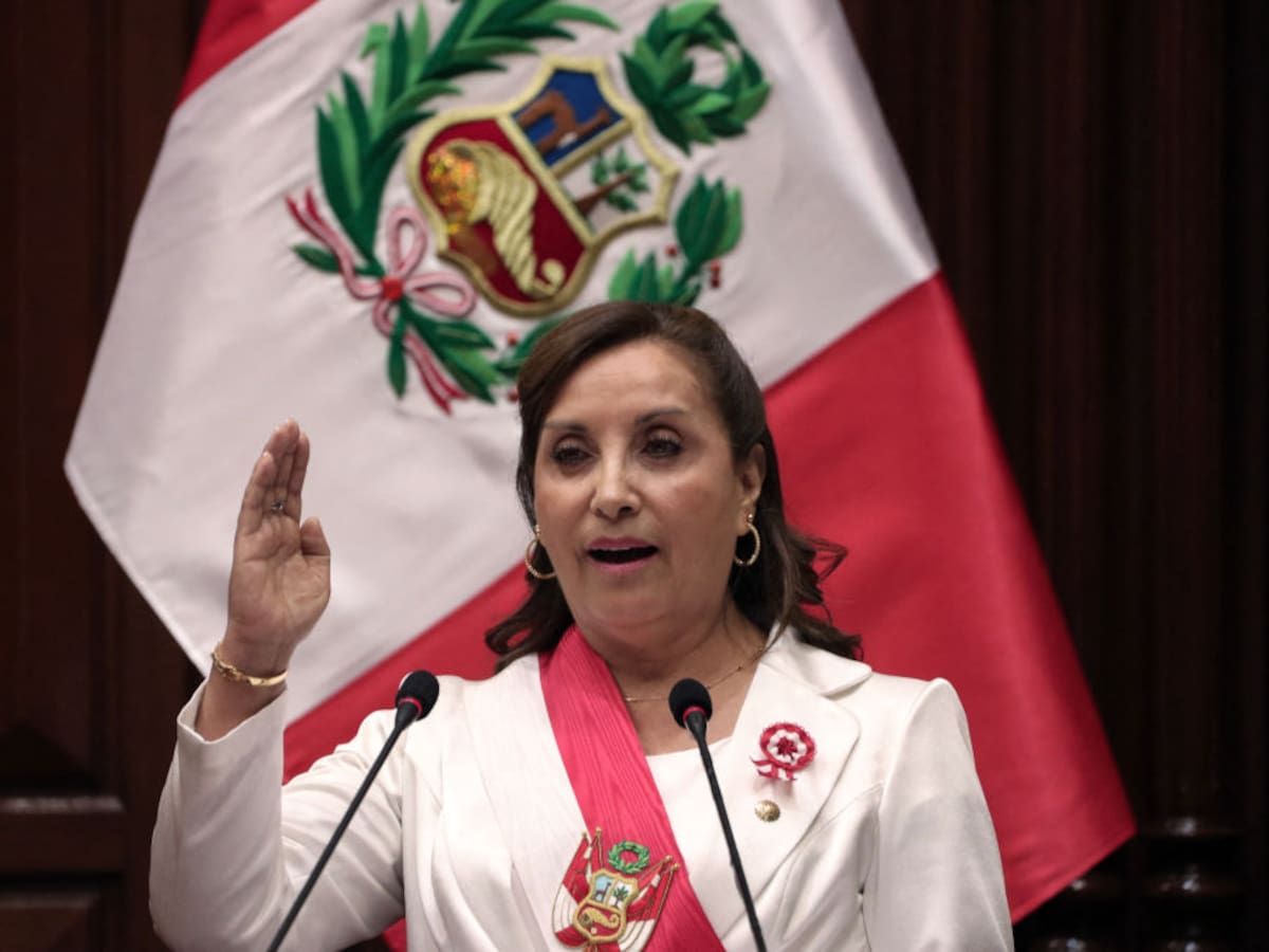 Presidenta Boluarte se habría ausentado de sus funciones por operaciones estéticas