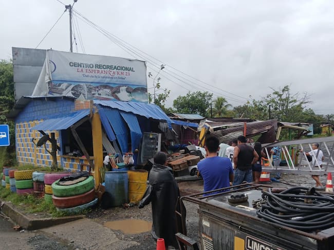 La Alcaldía de Buenaventura y concesión definen plan de atención a afectados.