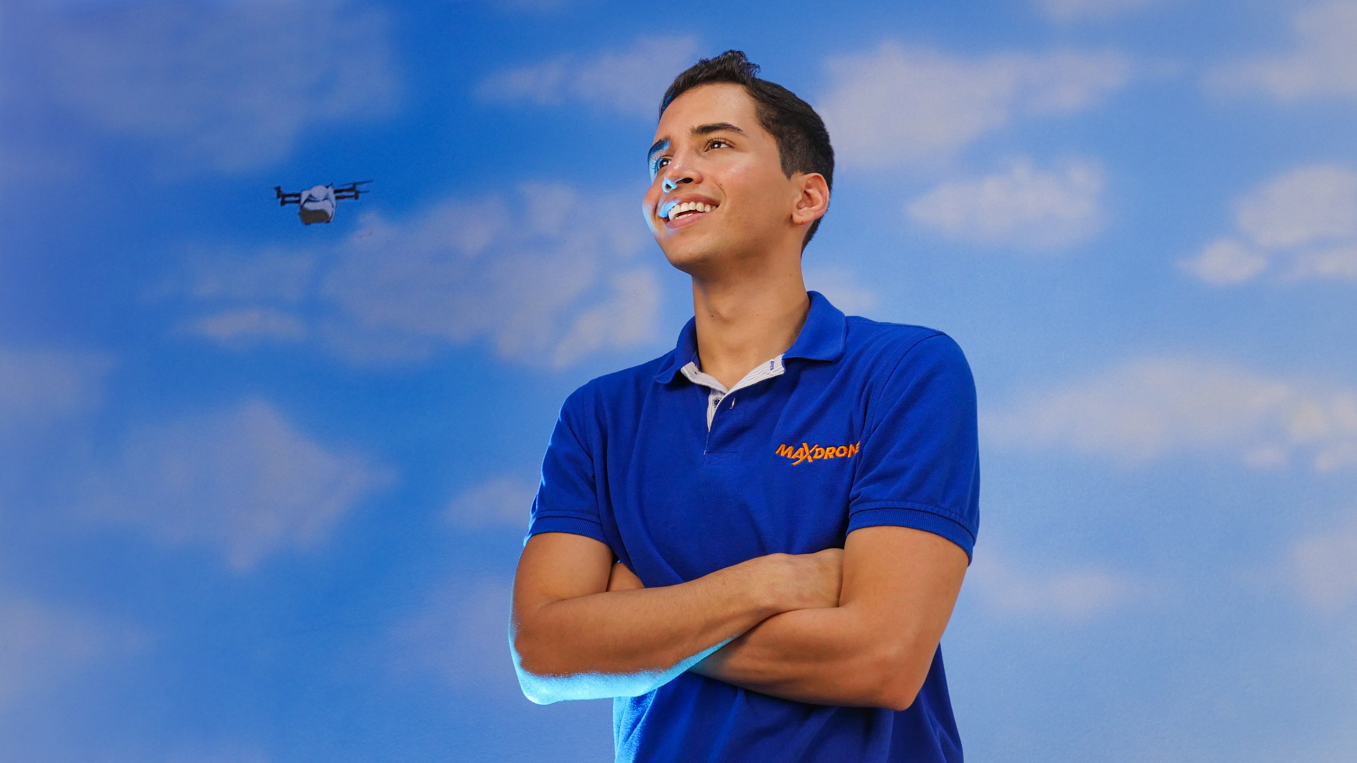 Maxdrone ha desarrollado drones que pueden prestar servicios de búsqueda, rescate y socorrismo acuático, entrega de medicamentos urgentes en entornos urbanos y creación de contenido. | Foto: cortesía José Otero