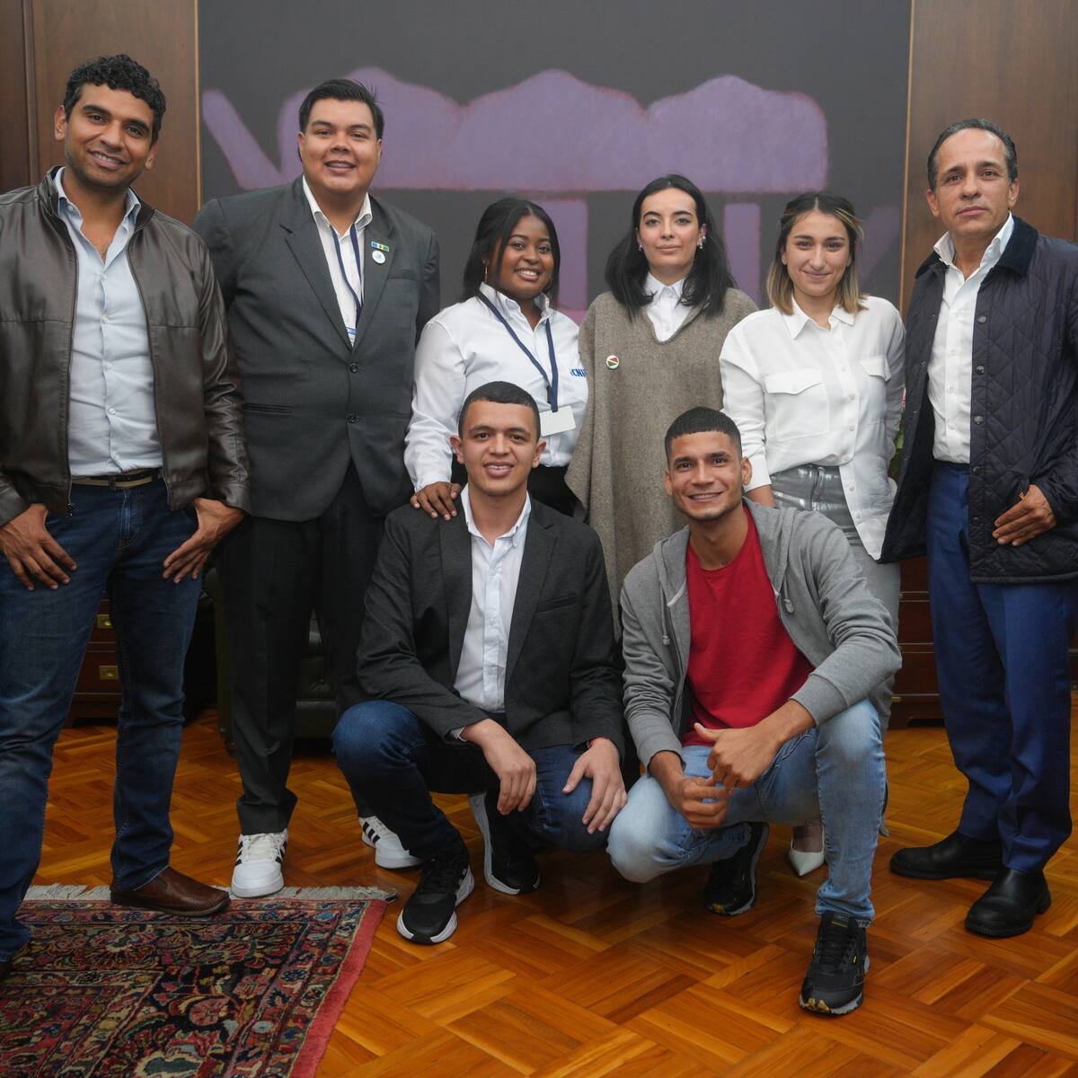 Gobierno traza compromisos para el beneficio de los jóvenes en el país