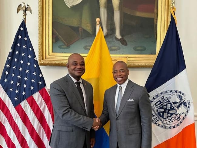 Embajador de Colombia en EE.UU., Luis Gilberto Murillo, y el alcalde de la Ciudad de Nueva York, Eric Adams. Foto: Embajada Colombia