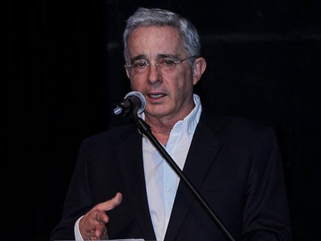 Álvaro Uribe afirma que Colombia ha ayudado a EE.UU. en la lucha antidrogas