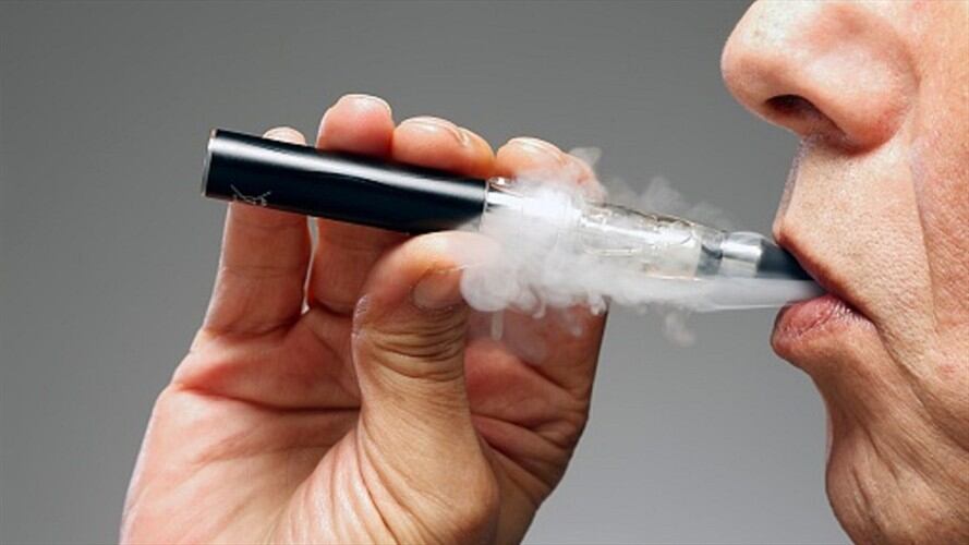 Un nuevo cigarrillo electrónico detectará la edad de sus usuarios. Foto: Getty Images