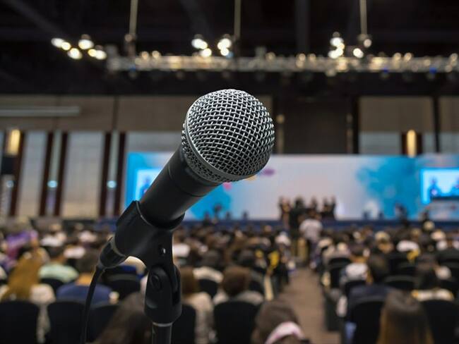 Denuncian la no inclusión de mujeres en evento de la Universidad Pontificia Bolivariana