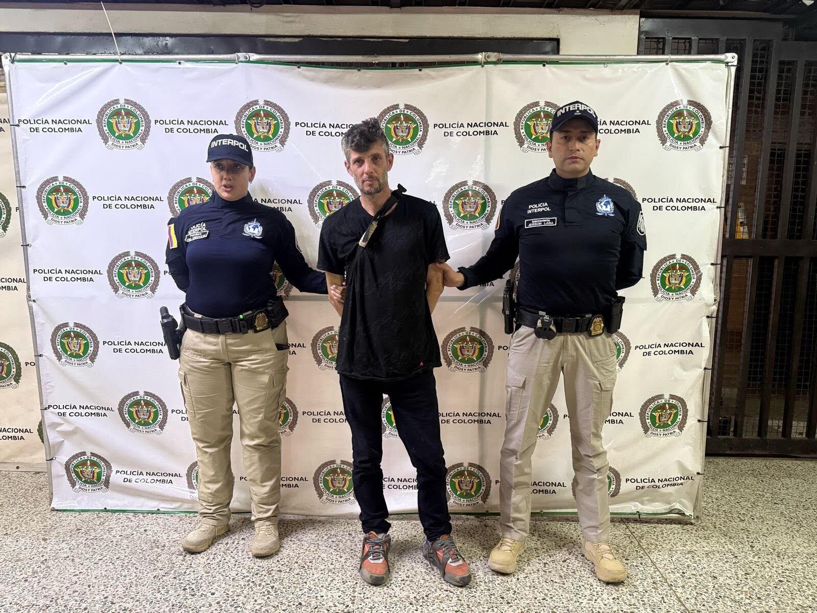 Deniz Santana Raúl Santiago, un ciudadano español en condición de calle que era requerido con circular roja de la Interpol. Foto: cortesía de Alcaldía de Medellín