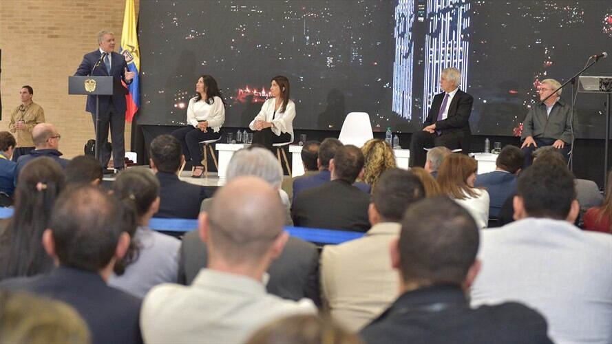 Duque: “no hay que dejar que la crítica desdeñosa termine coptando el debate nacional”. Foto: Presidencia