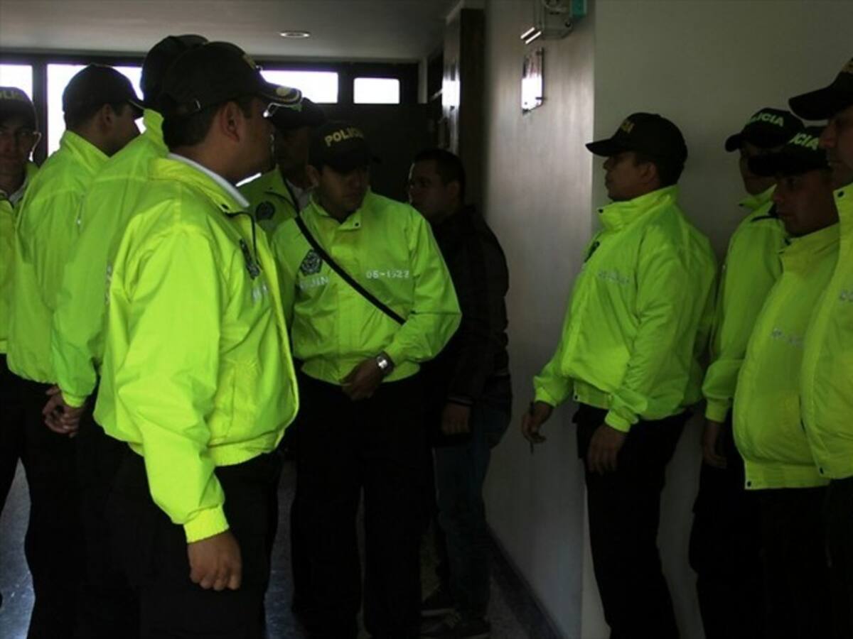 Capturan en el Valle del Cauca a cinco policías por presunta extorsión