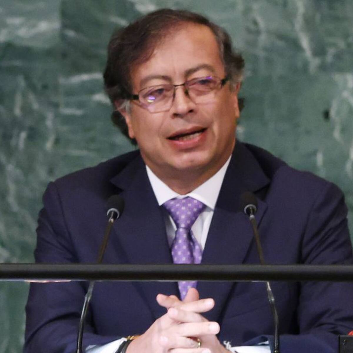 Subir las tasas de interés para contener la inflación, no sirve: presidente Petro